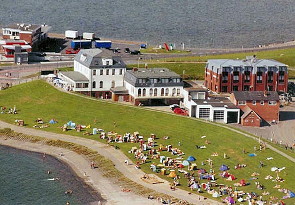 Strandhotel Dagebuell Direkt An Der Nordsee エクステリア 写真