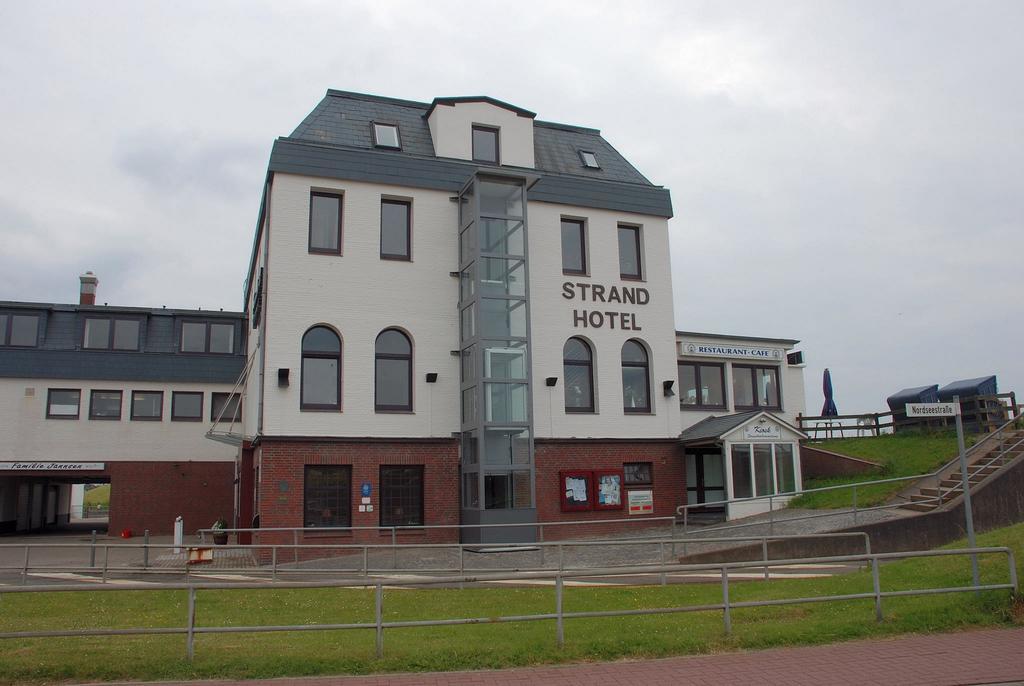 Strandhotel Dagebuell Direkt An Der Nordsee エクステリア 写真
